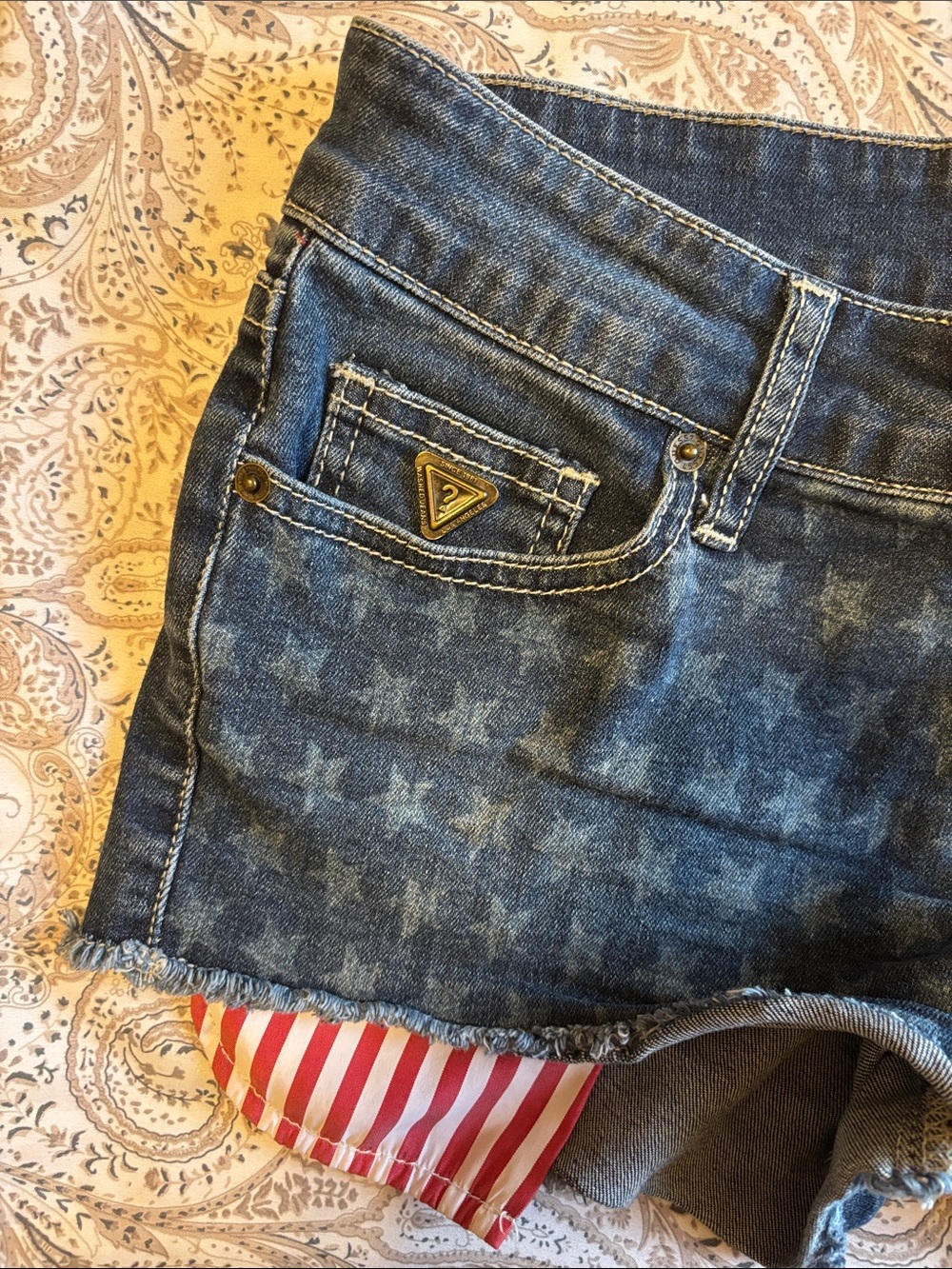 GUESS Blue Denim Star-Print Cutoff Shorts with Red-White Liner - Picture 3 of 4